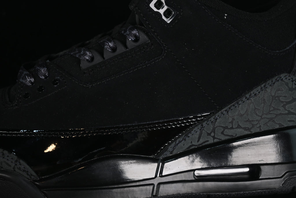 Jordan 3 Retro 'Black cat'